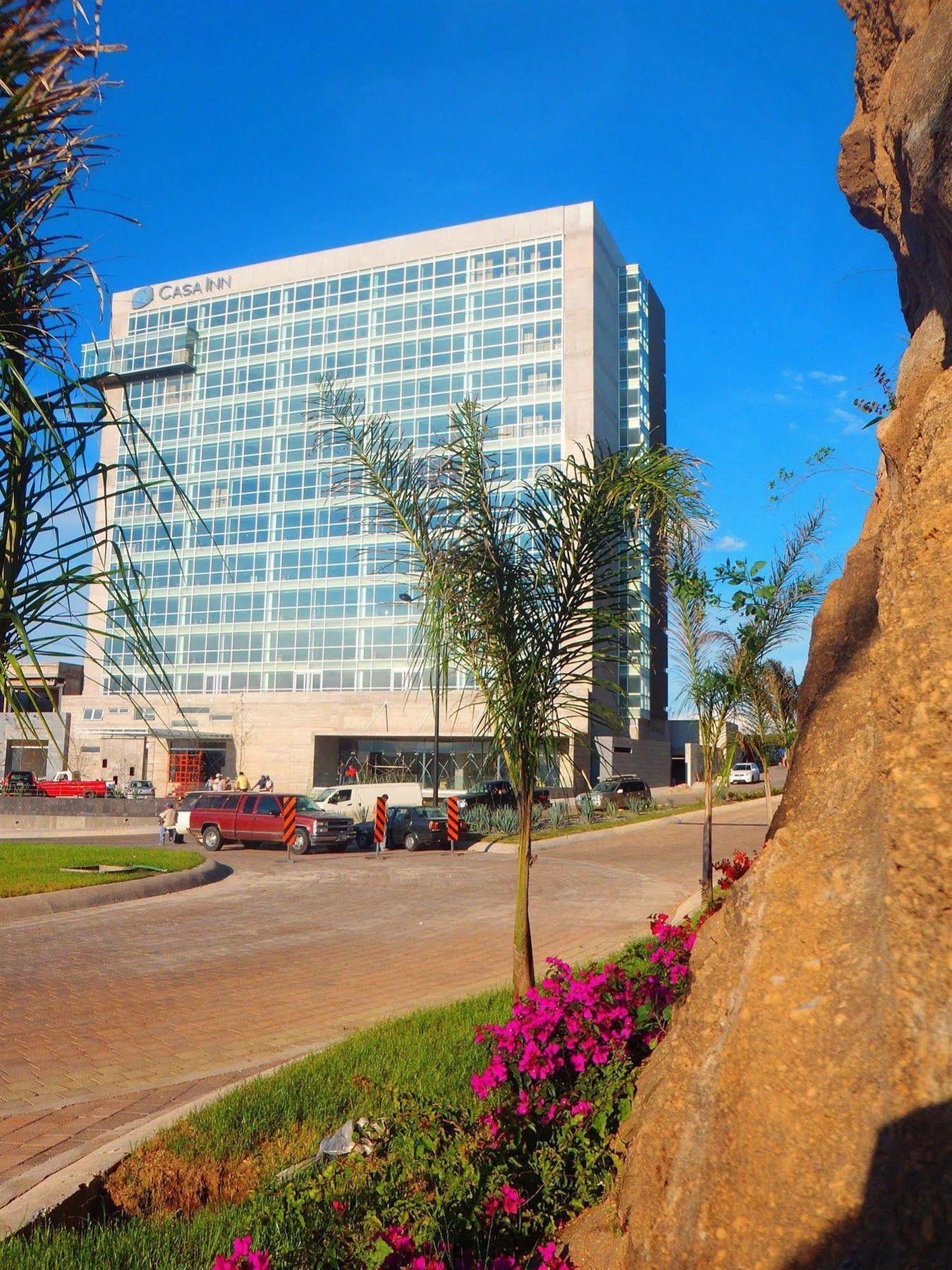 Casa Inn Premium Hotel Queretaro Miranda Eksteriør billede The Marriott Resort in Tumon