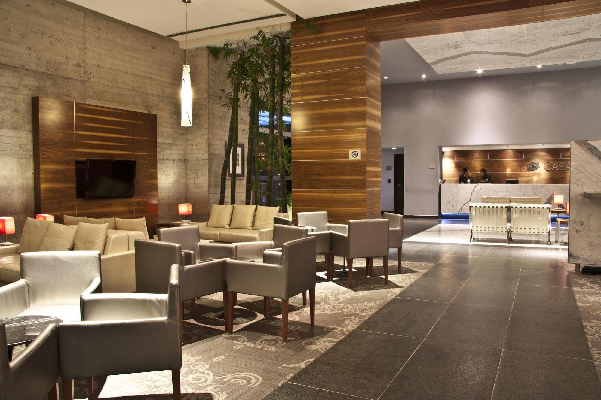 Casa Inn Premium Hotel Queretaro Miranda Eksteriør billede The lounge at the airport