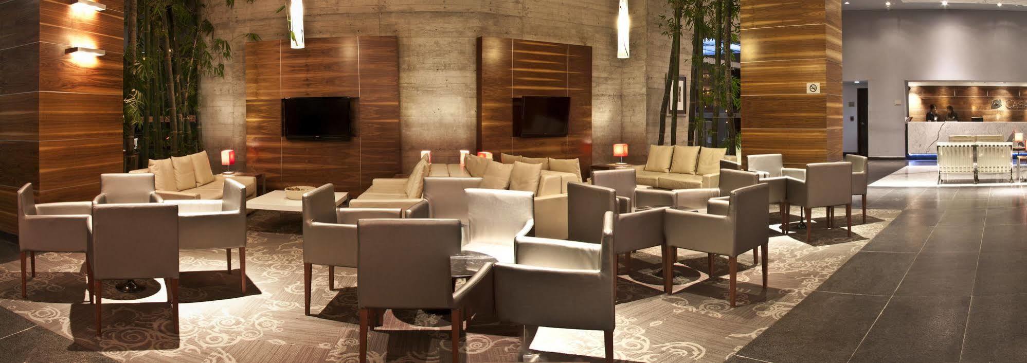 Casa Inn Premium Hotel Queretaro Miranda Eksteriør billede The lounge at the airport