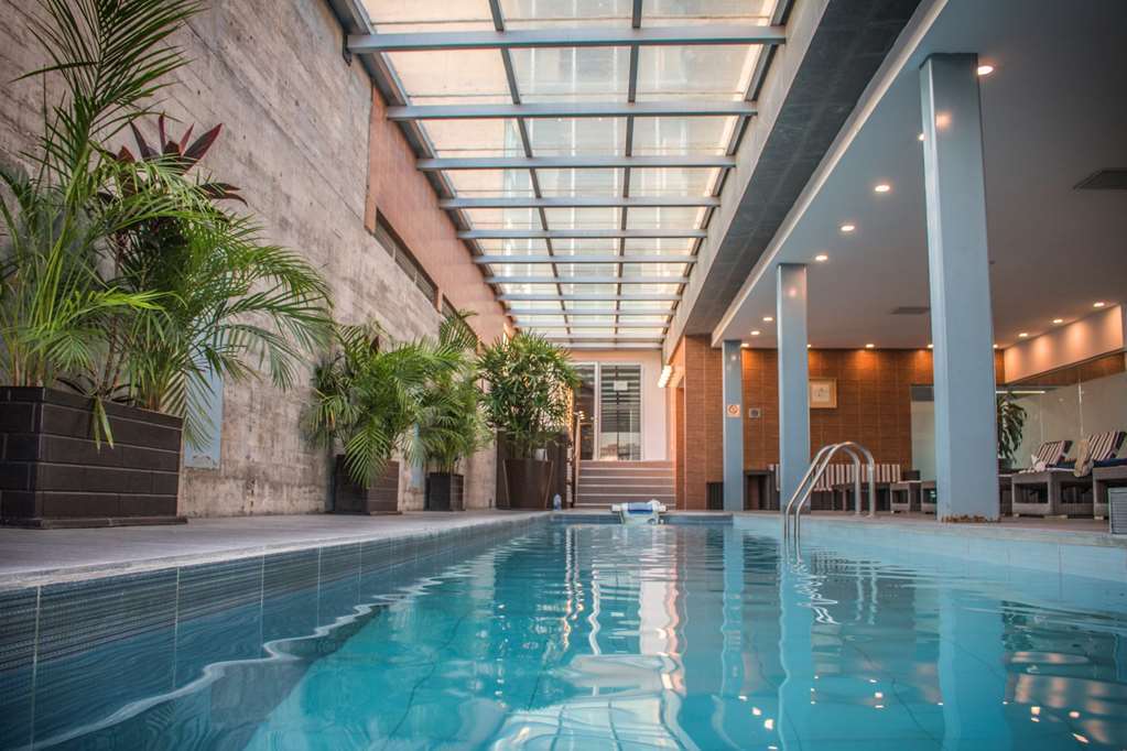 Casa Inn Premium Hotel Queretaro Miranda Faciliteter billede The swimming pool at the hotel